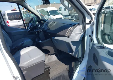 2017 Ford Transit-250 z USA, uszkodzony, nr VIN 1FTYR2CM9HKA02106